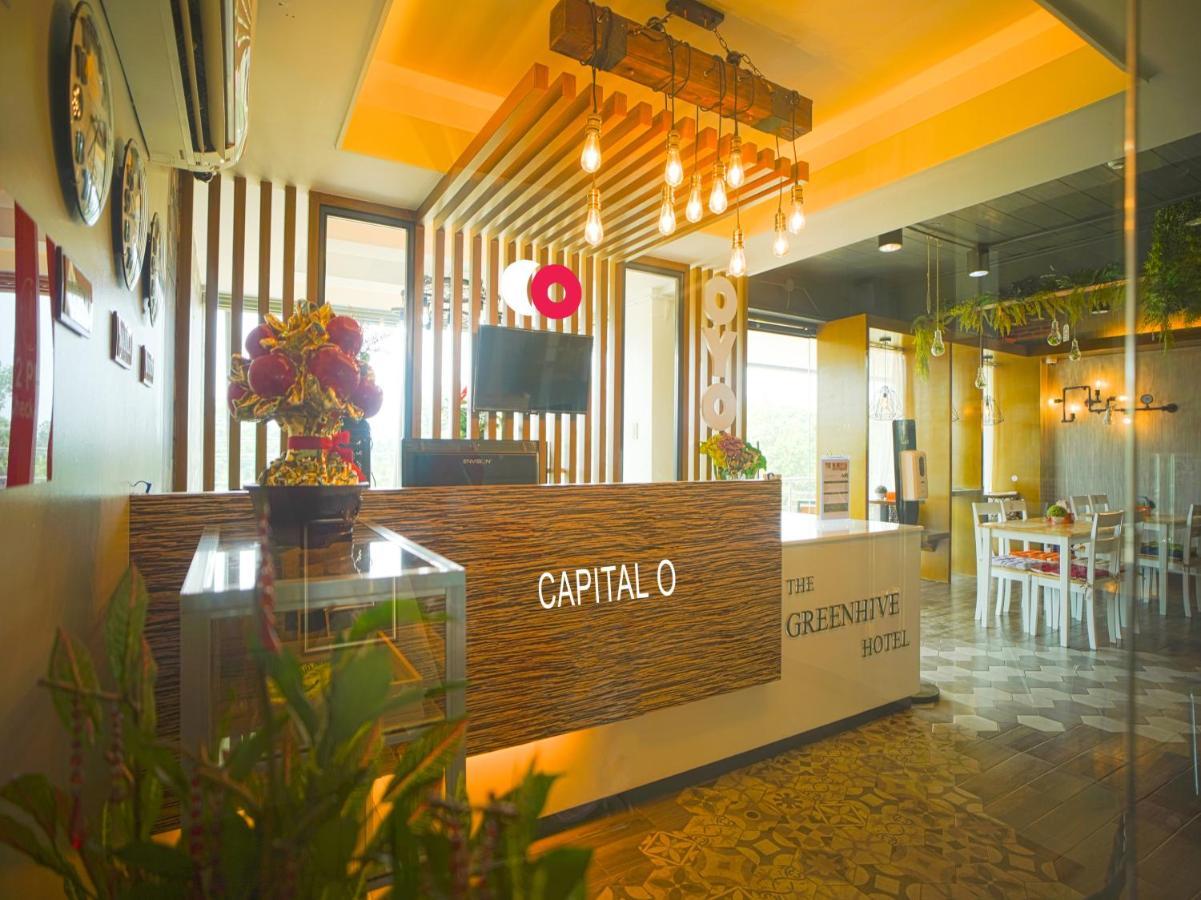 Capital O Oyo 785 The Greenhive Hotel Ibaan Exteriör bild